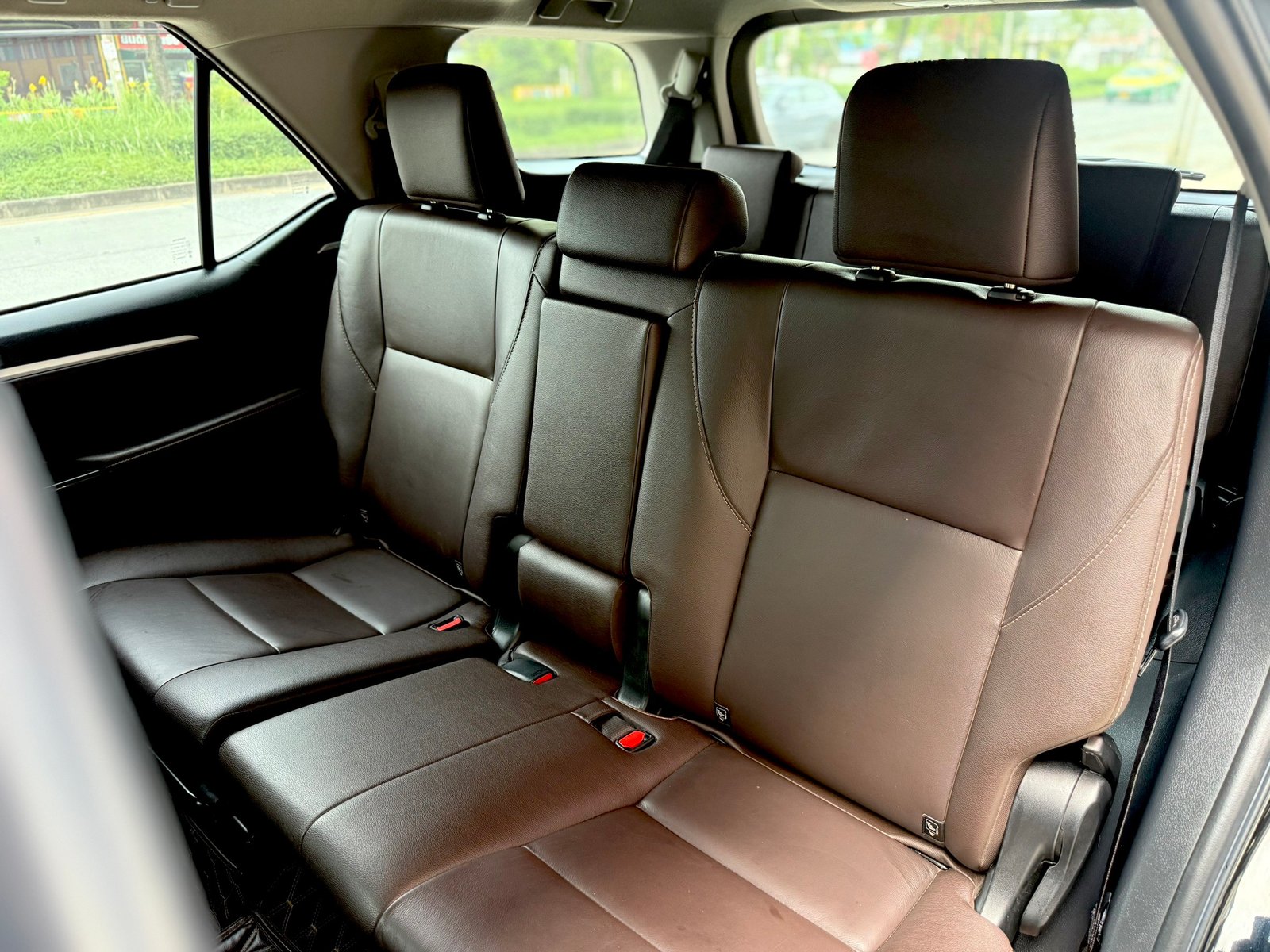 Fortuner 2.4V 2WD มือเดียว เดิมสนิท ไมเนอร์เช้นจ์แล้ว