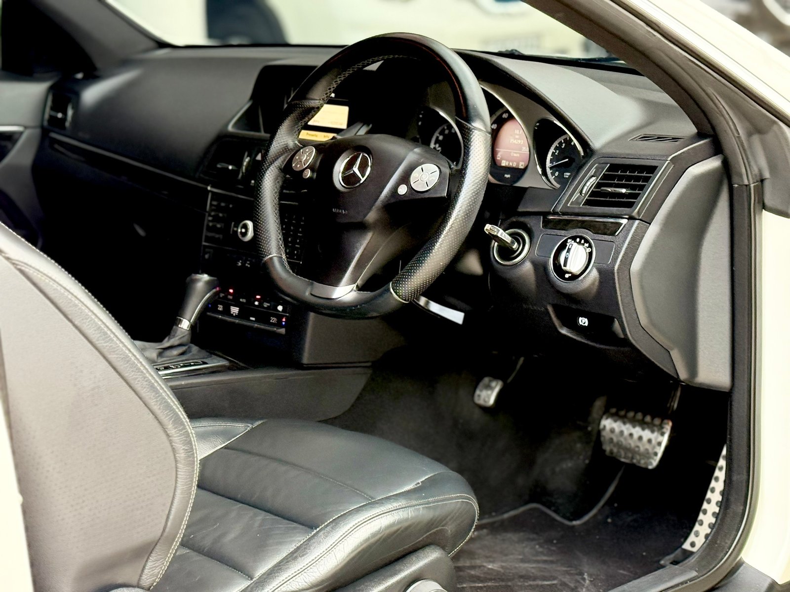 E250 CGI Coupe W207 สมบูรณ์ ไม่เคยชน ฟรีดาวน์ E250 CGI Coupe W207 สมบูรณ์ ไม่เคยชน ฟรีดาวน์