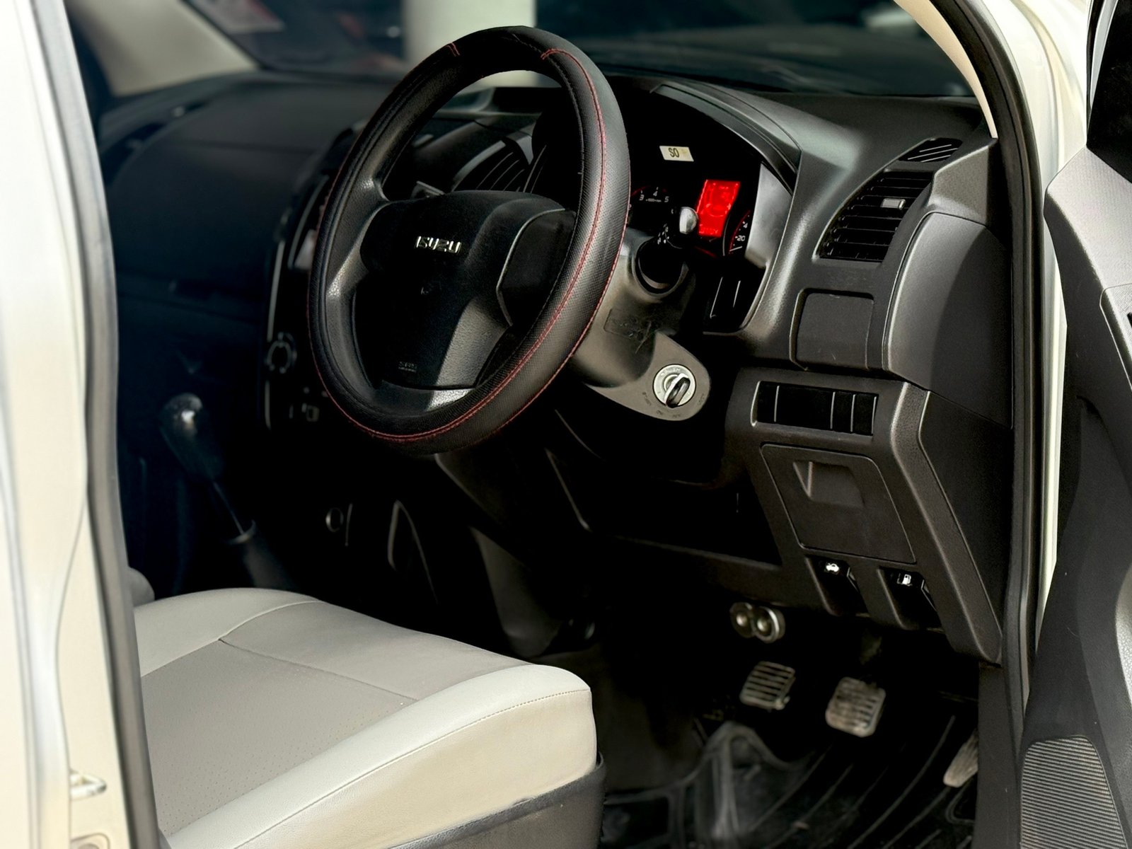 D-max 1.9MT Spark EX รถหัวเดียวที่สภาพหายาก ได้สดเดิม
