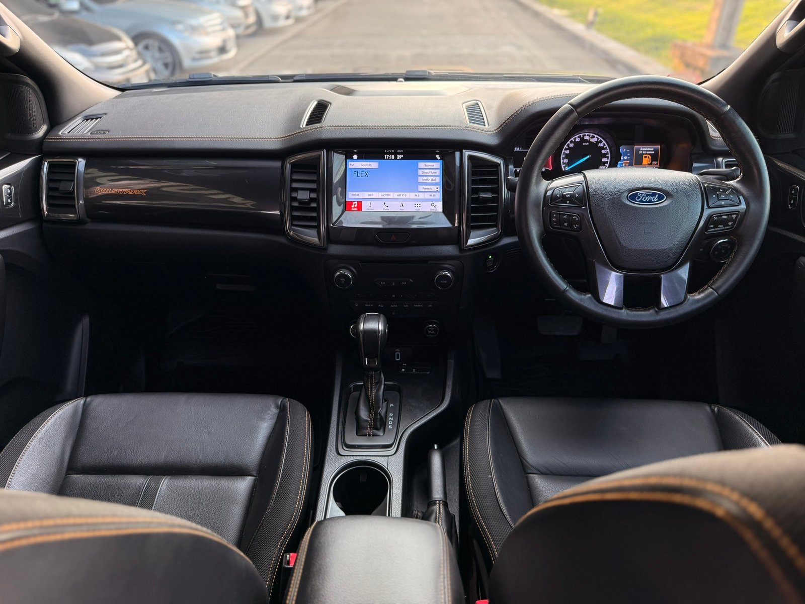 Ranger Wildtrak มือเดียว ไมเนอร์เช้นจ์ เครื่อง2.0 แล้ว เครดิตดีฟรีดาวน์
