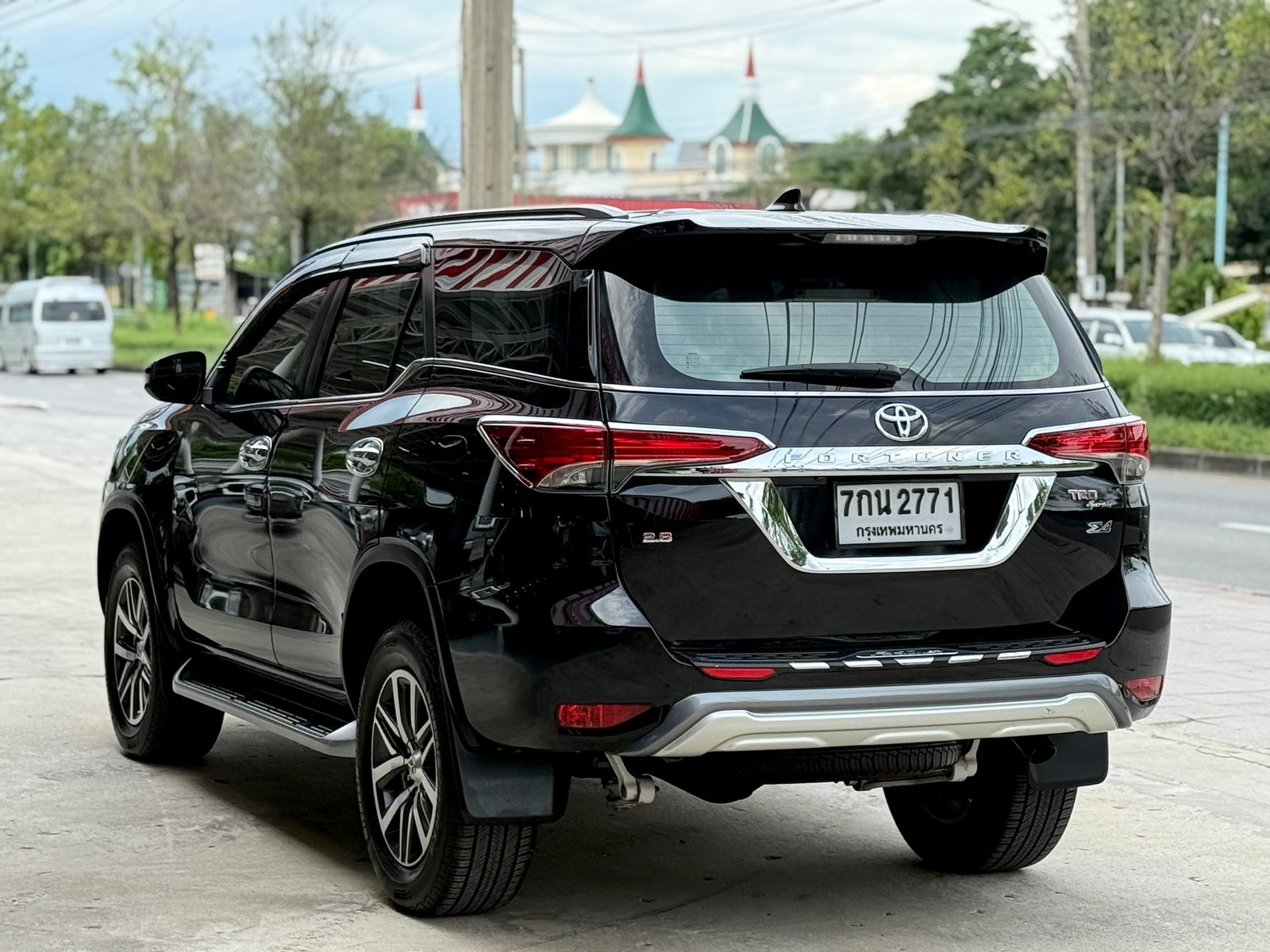 Fortuner 2.4V 2WD มือเดียว เดิมสนิท ไมเนอร์เช้นจ์แล้ว