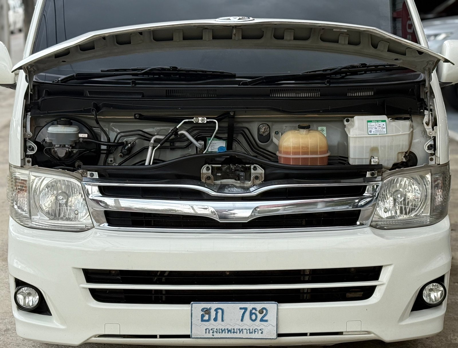 Commuter 2.7 MT เบนซิน+NGVศูนย์ เครดิตดีฟรีดาวน์ Commuter 2.7 MT เบนซิน+NGVศูนย์ เครดิตดีฟรีดาวน์