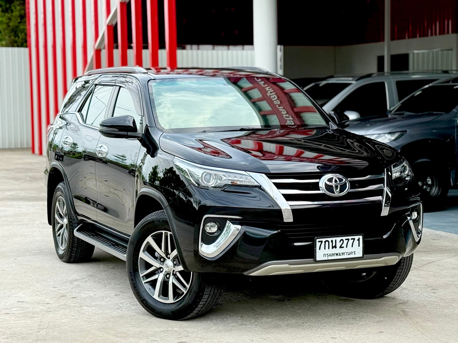 Fortuner 2.4V 2WD มือเดียว เดิมสนิท ไมเนอร์เช้นจ์แล้ว