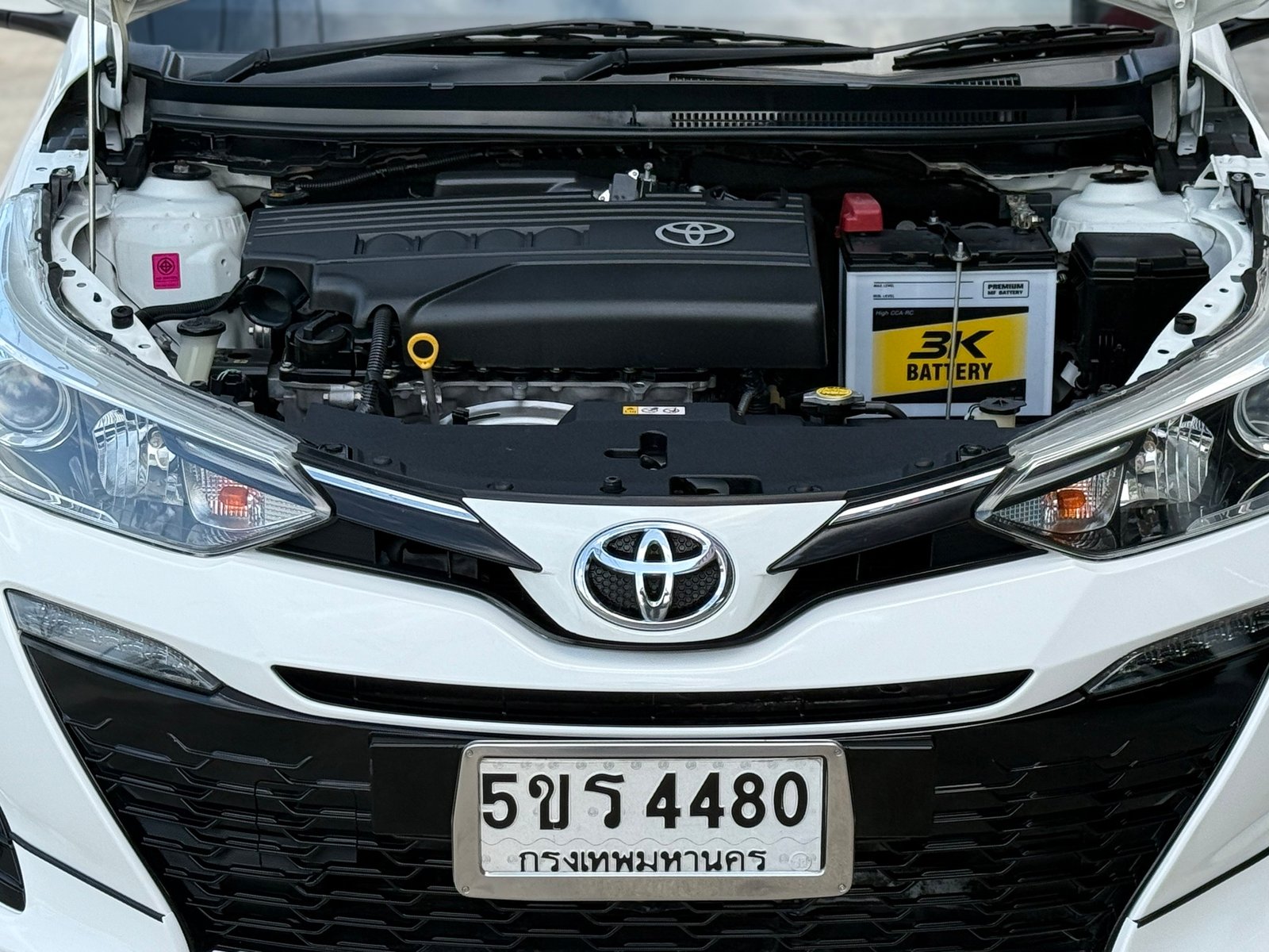 Yaris 1.2G Sport 5ประตู รุ่นTopสุด เช็คศูนย์ตลอด Yaris 1.2G Sport 5ประตู รุ่นTopสุด เช็คศูนย์ตลอด