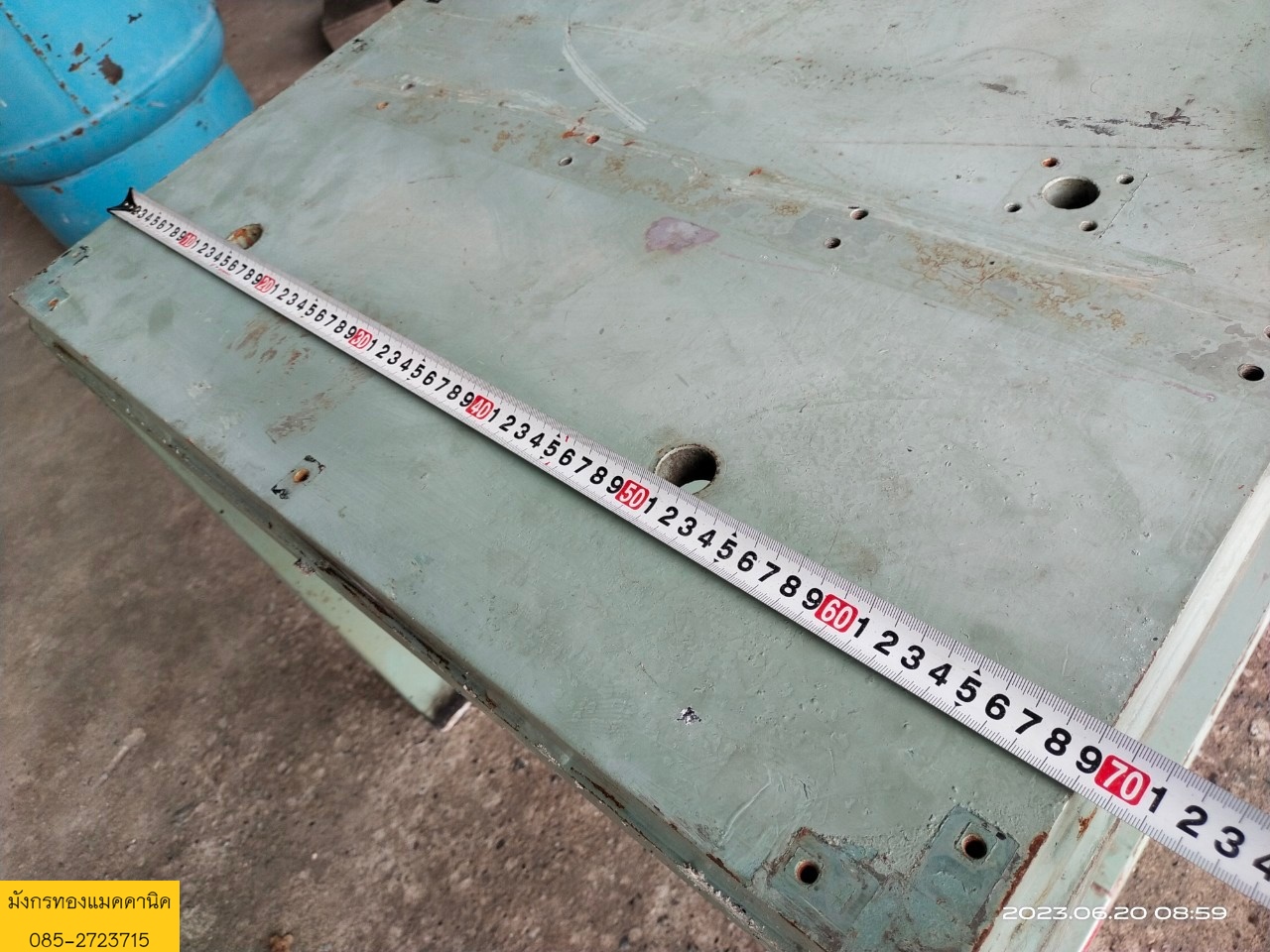โครงเครื่องจักร ขนาด 69x114x67 ซม. หน้าท้อปหนา 25 มม. มีรูเจาะตามภาพ เหล็กหนามาก นน.ตัว 231 กก. สภาพดี ราคา 6,000 บาทไม่รวมส่ง