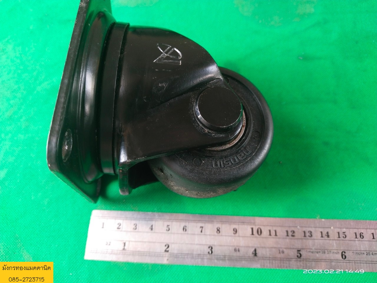 ลูกล้อ ขนาด 2.5 นิ้ว ล้อหมุนได้ 4 ล้อ โครงหนา แข็งแรง รับน้ำหนักได้ดีมาก ราคาชุดละ 400 บาทไม่รวมส่ง มี 3 ชุด