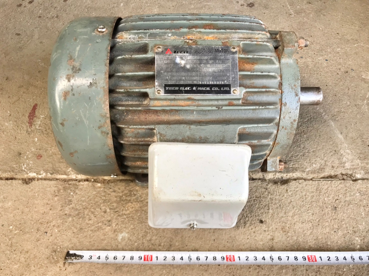 มอเตอร์ ยี่ห้อ TECO ขนาด 2 แรง ใช้ไฟสามเฟส 220/380v ความเร็วรอบ 1420 rpm เดิมๆ หมุนนิ่ม สภาพดี ราคา มอเตอร์ ยี่ห้อ TECO ขนาด 2 แรง ใช้ไฟสามเฟส 220/380v ความเร็วรอบ 1420 rpm เดิมๆ หมุนนิ่ม สภาพดี ราคา