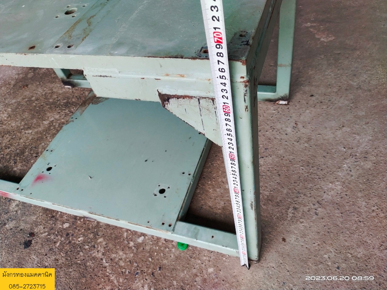โครงเครื่องจักร ขนาด 69x114x67 ซม. หน้าท้อปหนา 25 มม. มีรูเจาะตามภาพ เหล็กหนามาก นน.ตัว 231 กก. สภาพดี ราคา 6,000 บาทไม่รวมส่ง