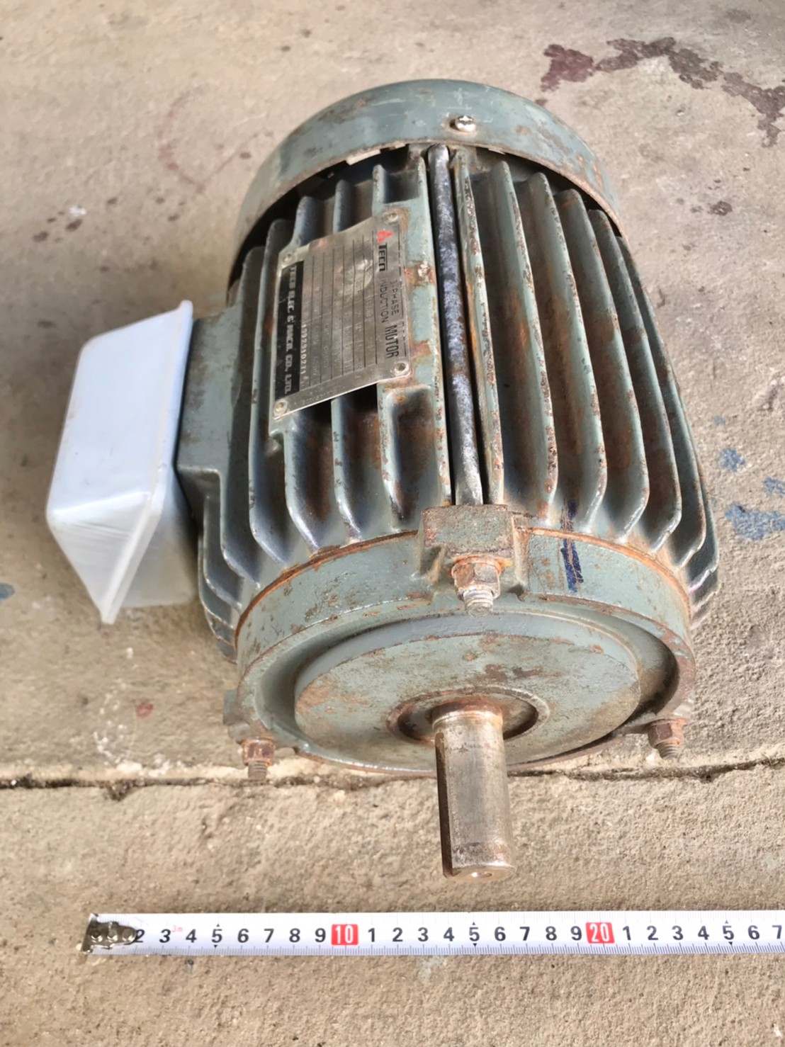 มอเตอร์ ยี่ห้อ TECO ขนาด 2 แรง ใช้ไฟสามเฟส 220/380v ความเร็วรอบ 1420 rpm เดิมๆ หมุนนิ่ม สภาพดี ราคา มอเตอร์ ยี่ห้อ TECO ขนาด 2 แรง ใช้ไฟสามเฟส 220/380v ความเร็วรอบ 1420 rpm เดิมๆ หมุนนิ่ม สภาพดี ราคา
