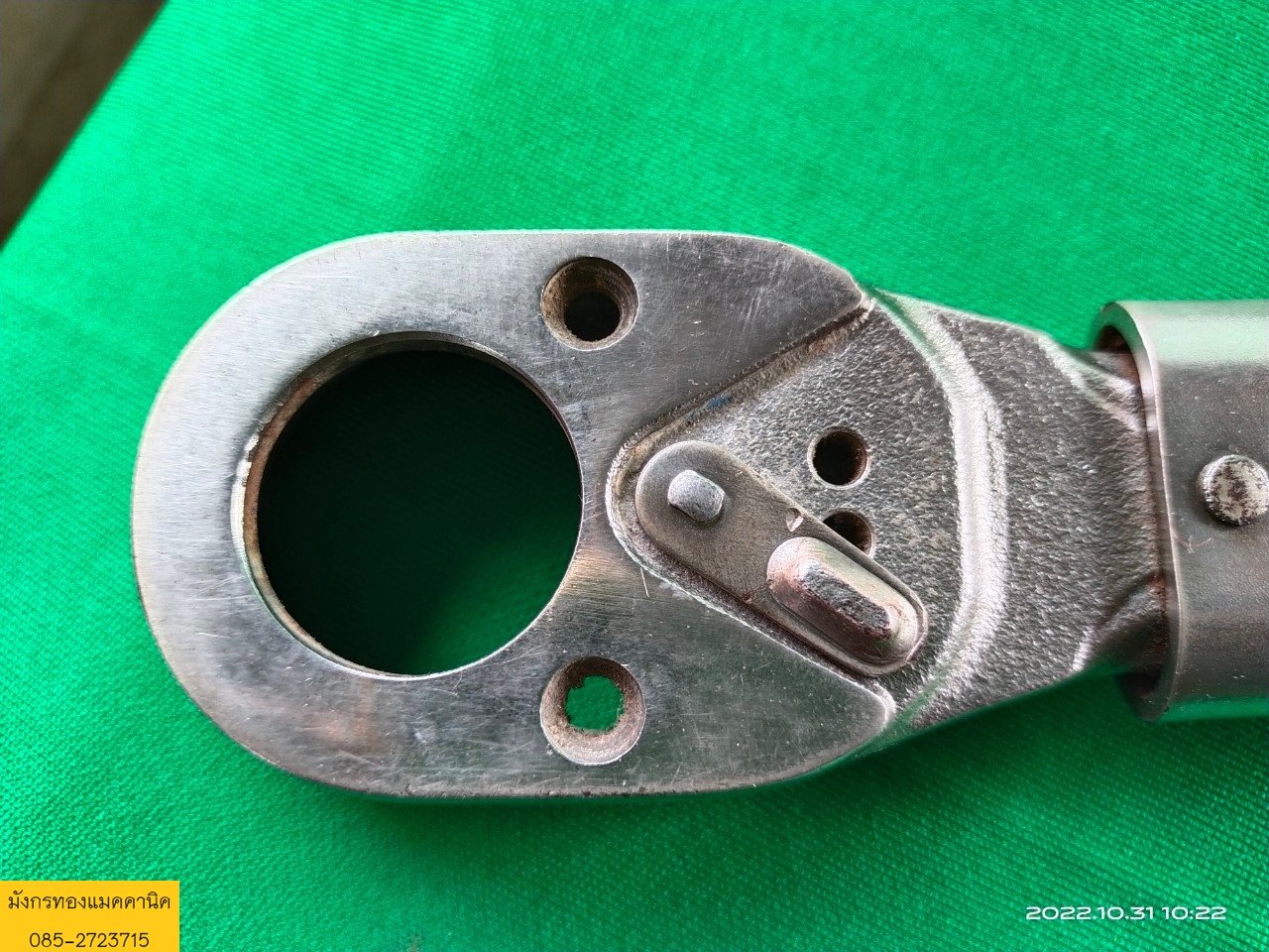 ด้ามประแจทอร์ค TOHNICHI รุ่น QSP420N  ยาว 96 ซม. ไม่มีตัวขันทอร์ค  ด้ามยังสวย ขายเป็นอะไหล่ ราคา 800 บาทไม่รวมส่ง