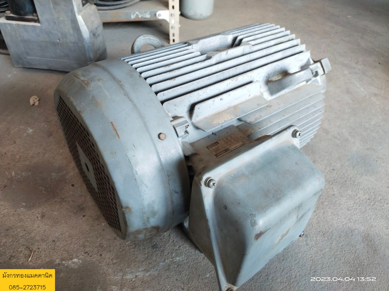 มอเตอร์ Hitachi ขนาด 15 แรง ใช้ไฟสามเฟส 380v ความเร็วรอบ 1440 rpm สภาพสวย ขดลวดเดิม หมุนนิ่ม ใช้งานได้ปกติ ราคา 11,000 บาทไม่รวมส่งค่ะ