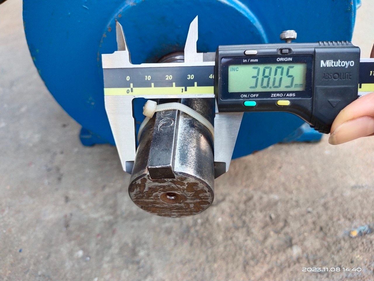 มอเตอร์มิตซูบิชิ ขนาด 10 แรง ใช้ไฟสามเฟส 380V ความเร็วรอบ 1440 รอบต่อนาที เดิมใช้กับปั๊มน้ำทำสีเดียวกับปัํมน้ำ สภาพดี หมุนนิ่ม ใช้งานได้ปกติ ราคา 7,500 บาทไม่รวมส่ง มอเตอร์มิตซูบิชิ ขนาด 10 แรง ใช้ไฟสามเฟส 380V ความเร็วรอบ 1440 รอบต่อนาที เดิมใช้กับปั๊มน้ำทำสีเดียวกับปัํมน้ำ สภาพดี หมุนนิ่ม ใช้งานได้ปกติ ราคา 7,500 บาทไม่รวมส่ง