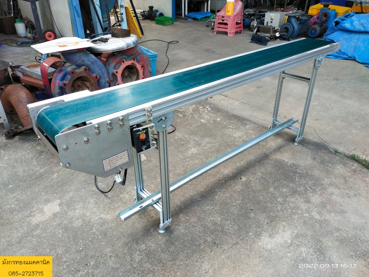 สายพานลำเลียง ขนาด 21x200x73 ซม. มอเตอร์เกียร์ Oriental moter  60w 220v มีตัวปรับความเร็วรอบ โครงสร้างอลูมิเนียมโปรไฟล์ จุดครอบมอเตอร์เป็นสแตนเลสหนา สภาพสวย ใช้งานได้ดีปกติ ราคา 8,900 บาทไม่รวมส่ง (พับขาส่งได้ค่ะ)