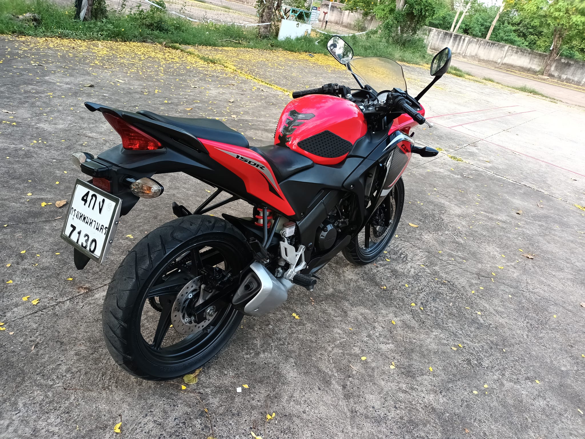 ขายลูกเดียว cbr150r รุ่นทนทึกสุดประหยัด ราคาถูกๆ ขายลูกเดียว cbr150r รุ่นทนทึกสุดประหยัด ราคาถูกๆ