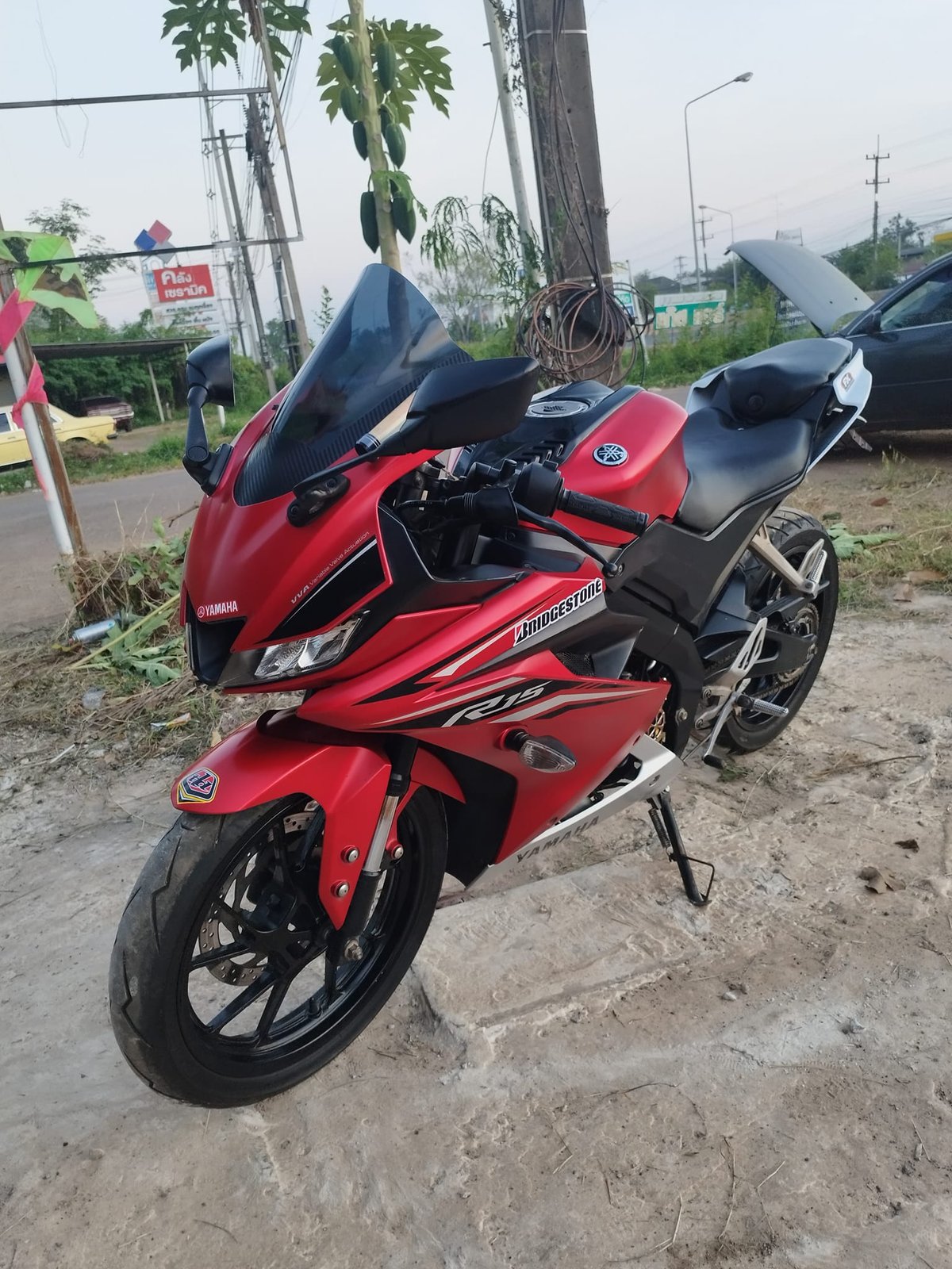 ขายลูกเดียว yzf r15 สภาพดีเล่มครบ ขายลูกเดียว yzf r15 สภาพดีเล่มครบ