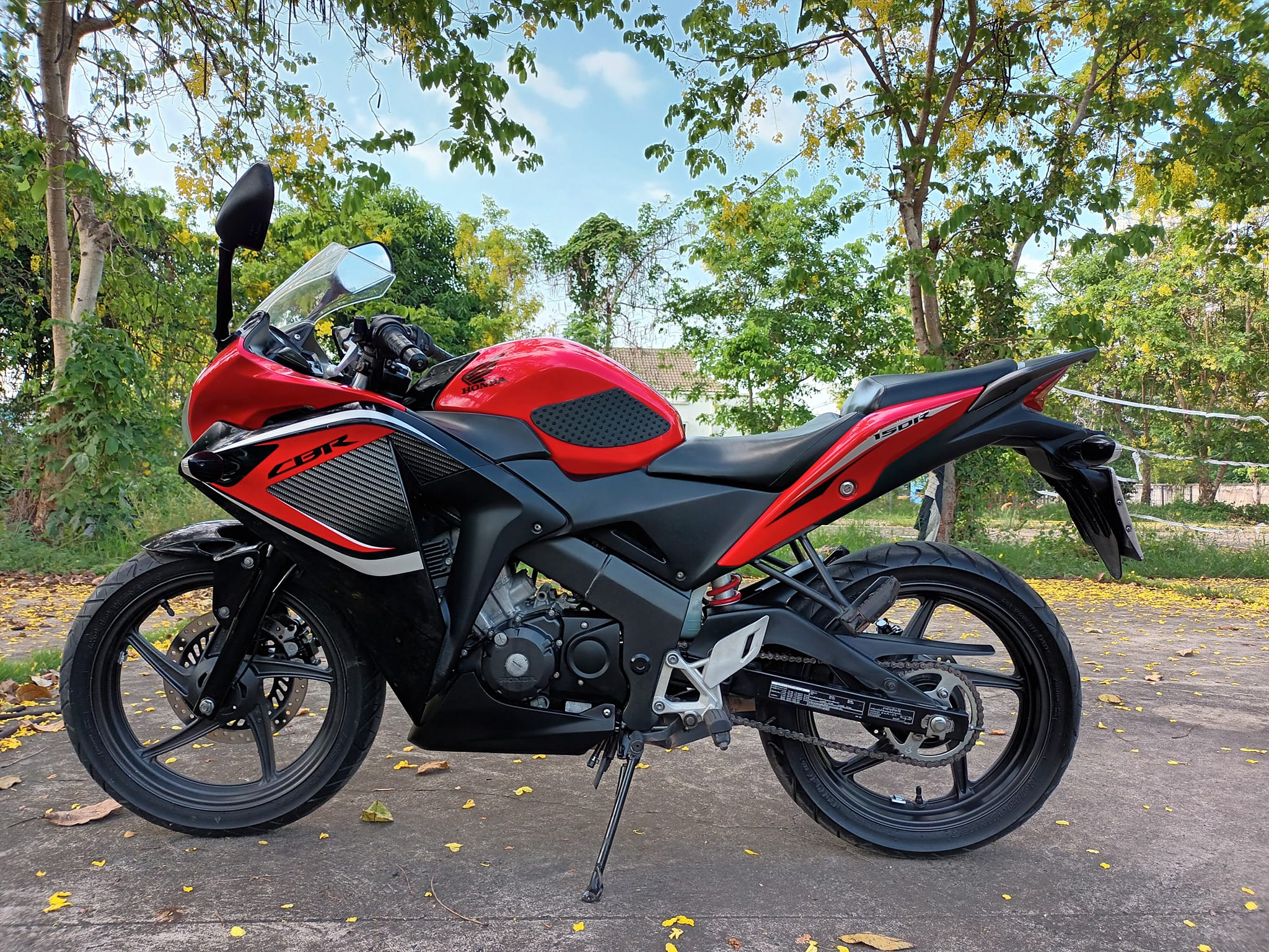 ขายลูกเดียว cbr150r รุ่นทนทึกสุดประหยัด ราคาถูกๆ ขายลูกเดียว cbr150r รุ่นทนทึกสุดประหยัด ราคาถูกๆ