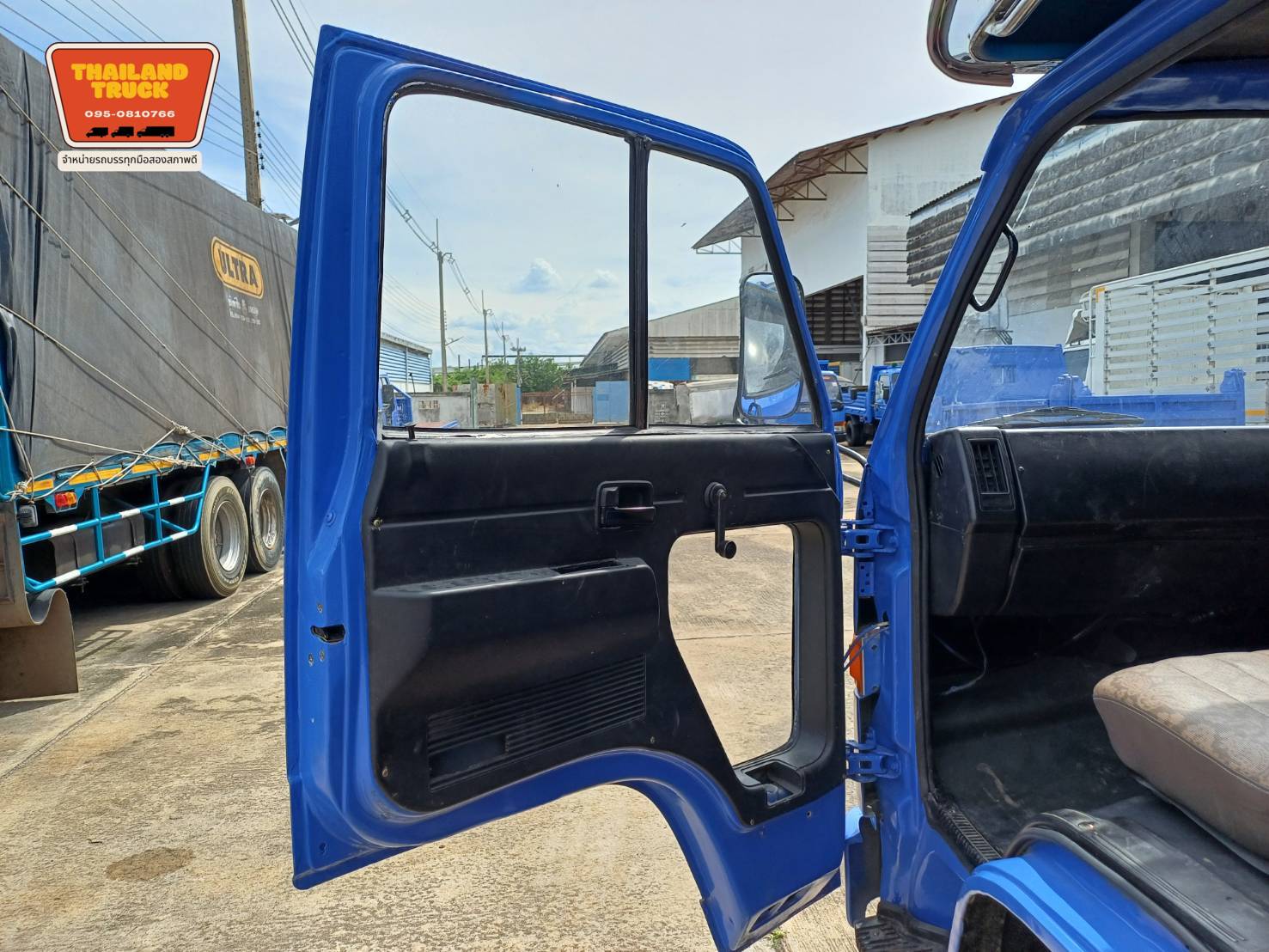 หกล้อสองแถว อีซูซุ Isuzu Npr 115 แรง