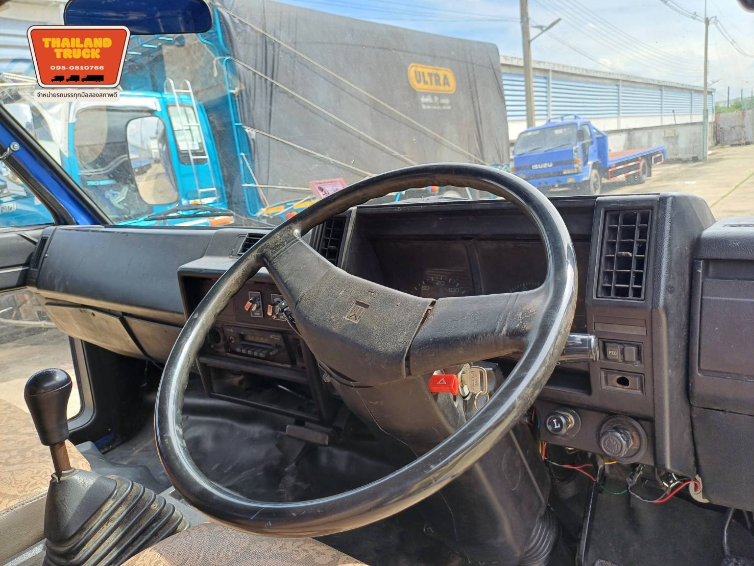 หกล้อสองแถว อีซูซุ Isuzu Npr 115 แรง