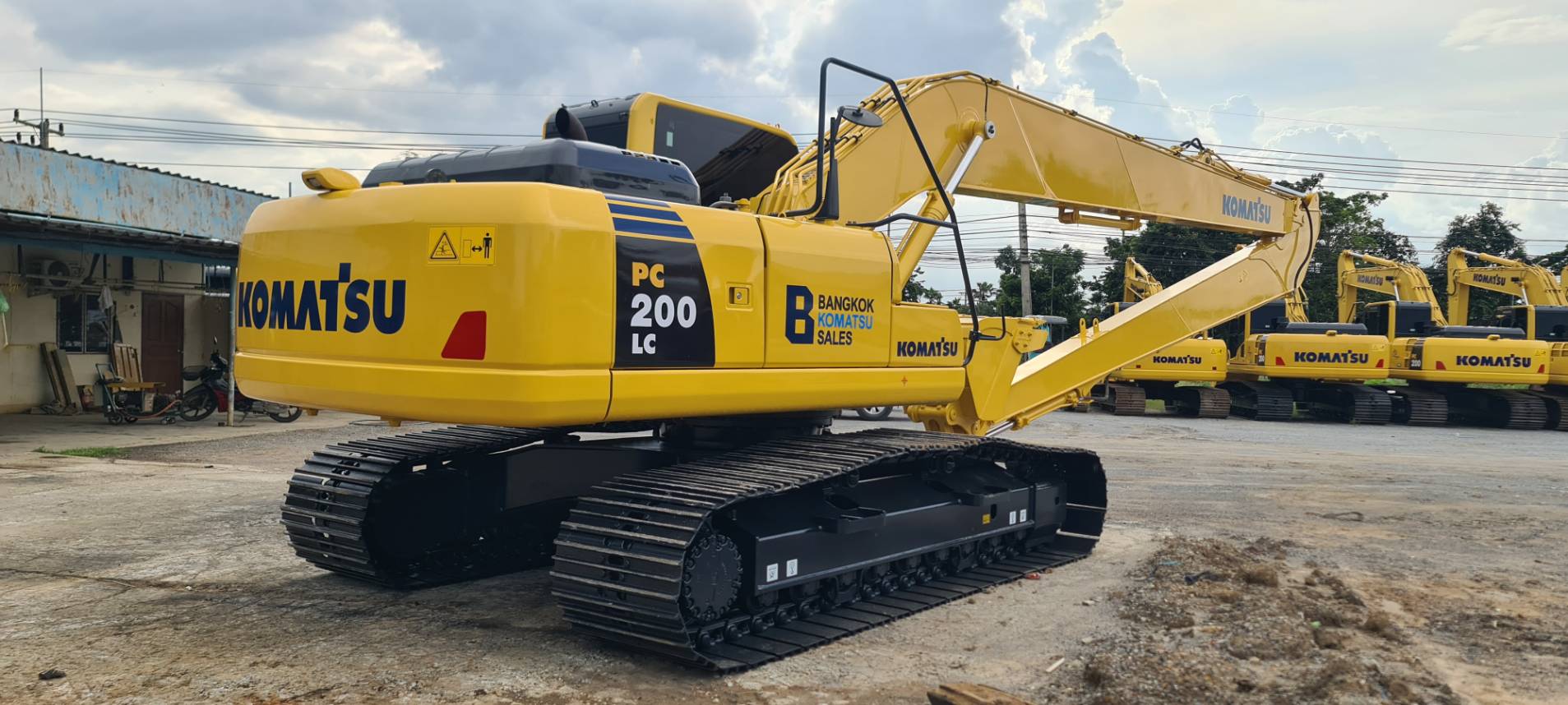 KOMATSU PC200-8MO บูมยาว 18 เมตร