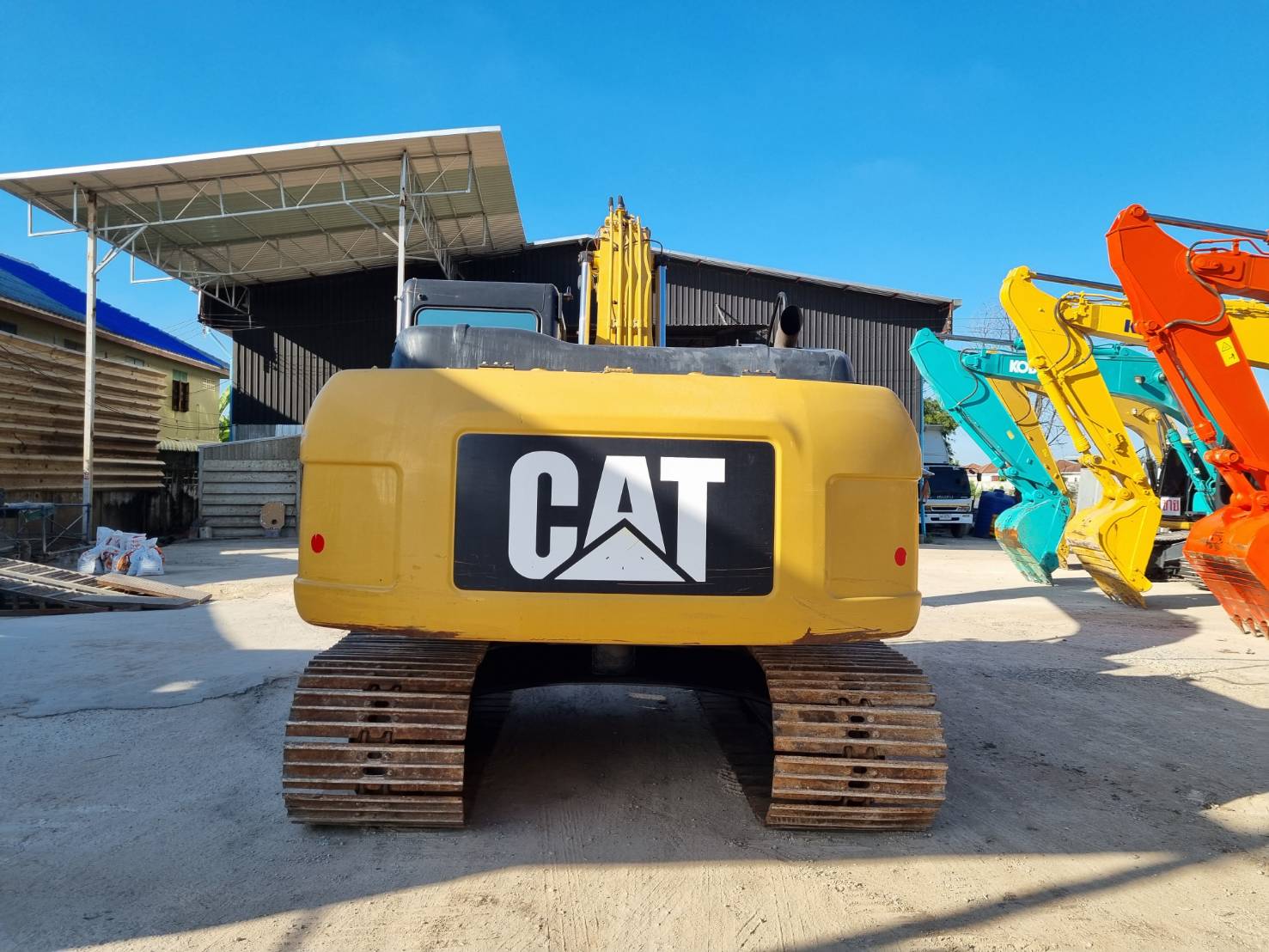 CAT320D2 TDZ พร้อมใช้งาน CAT320D2 TDZ พร้อมใช้งาน