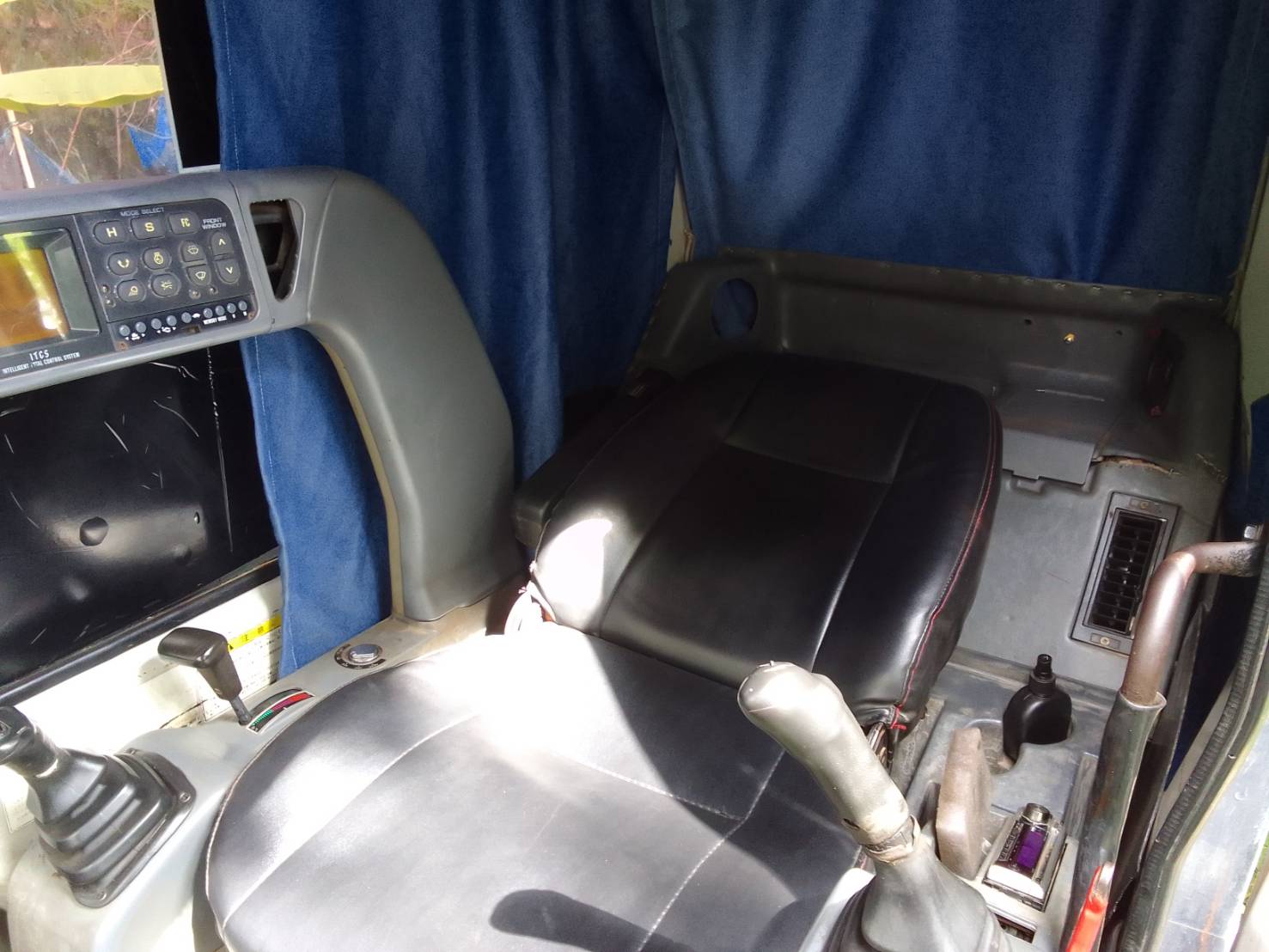 Kobelco sk200-5 พร้อมใช้งาน