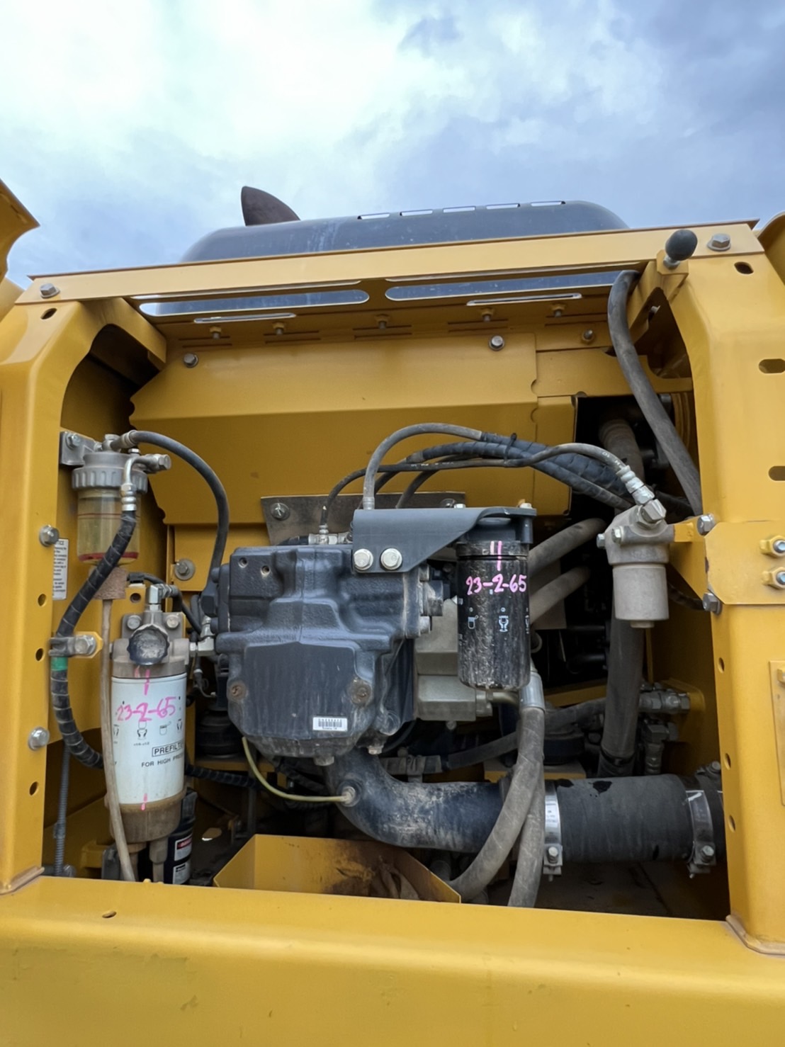 Komatsu pc200-8mo มีระบบลายหัวกระแทก