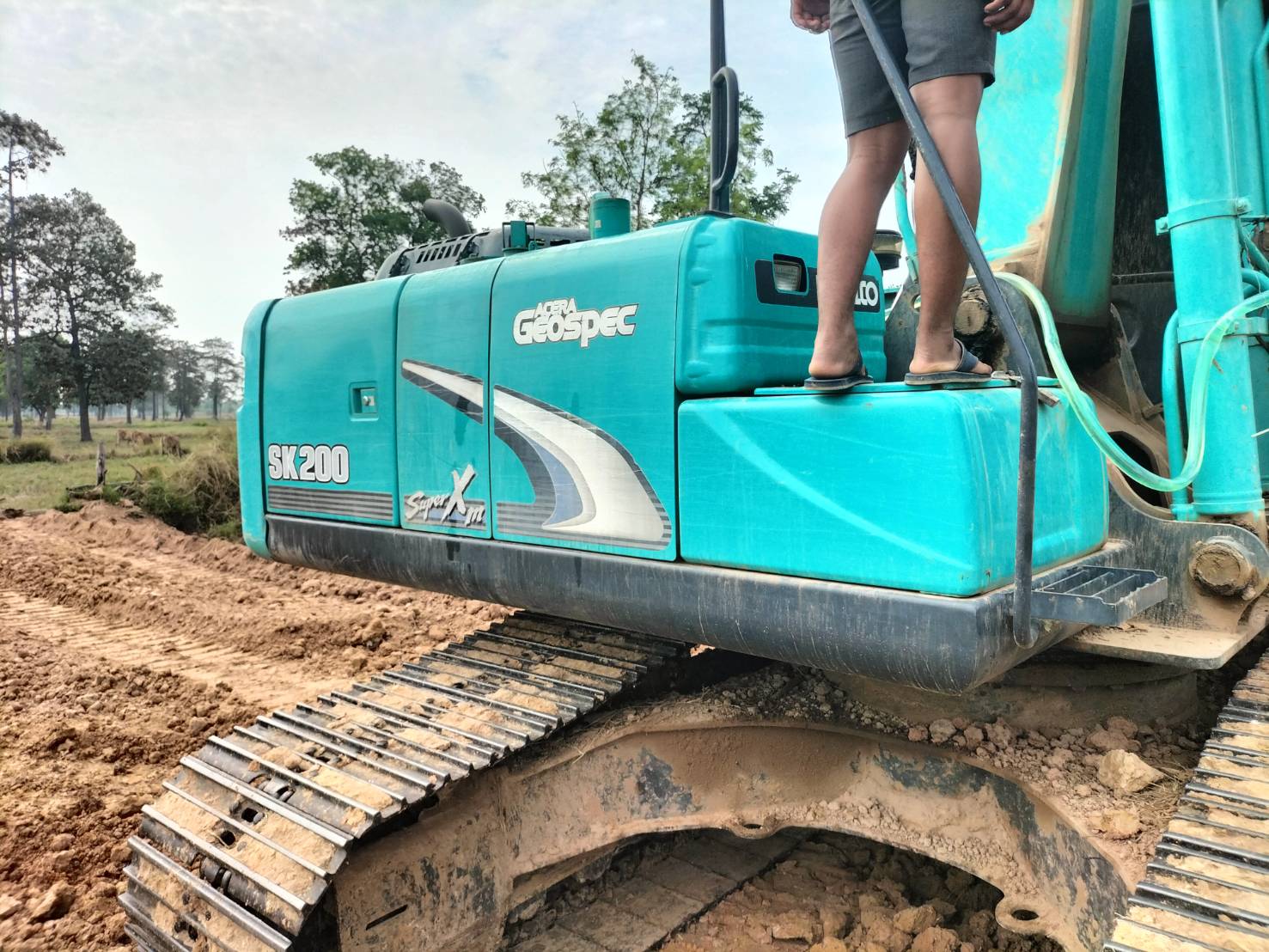 KOBELCO SK200-8 SUPPER XM พร้อมใช้งาน
