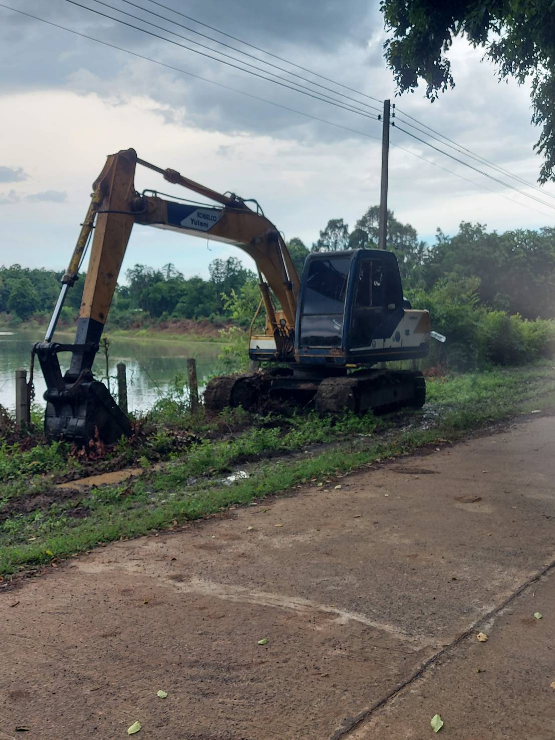 KOBELCO SK100 มาค3 พร้อมใช้งาน
