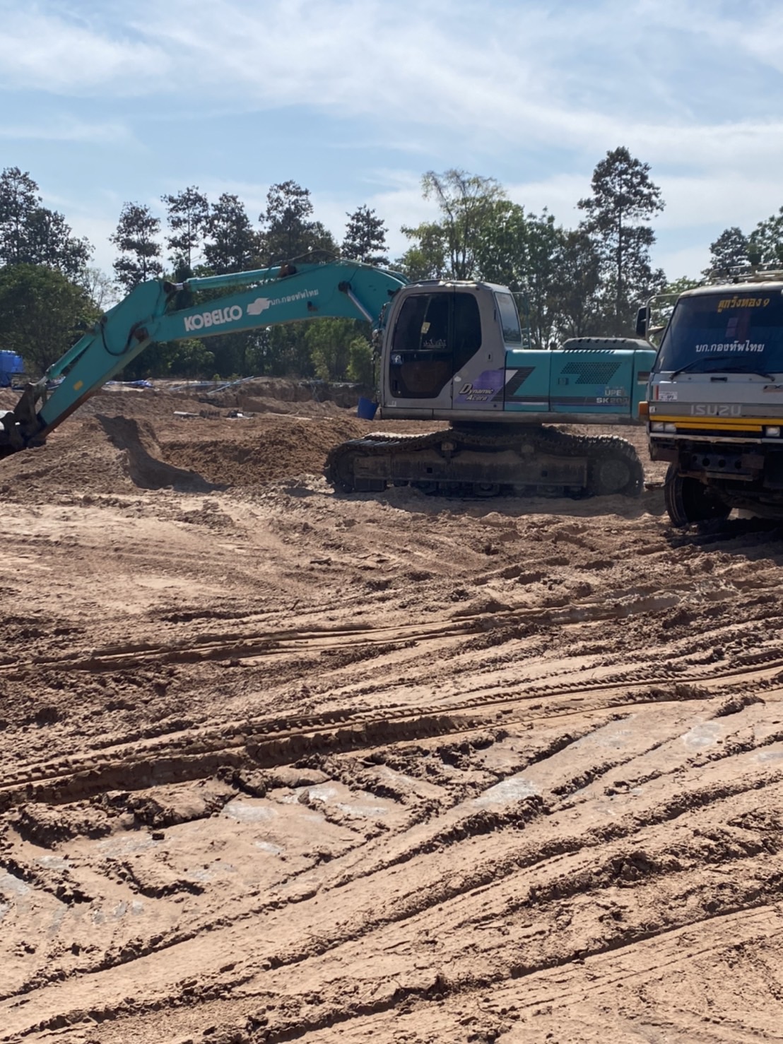 Kobelco sk200-6 yn10 พร้อมใช้งาน