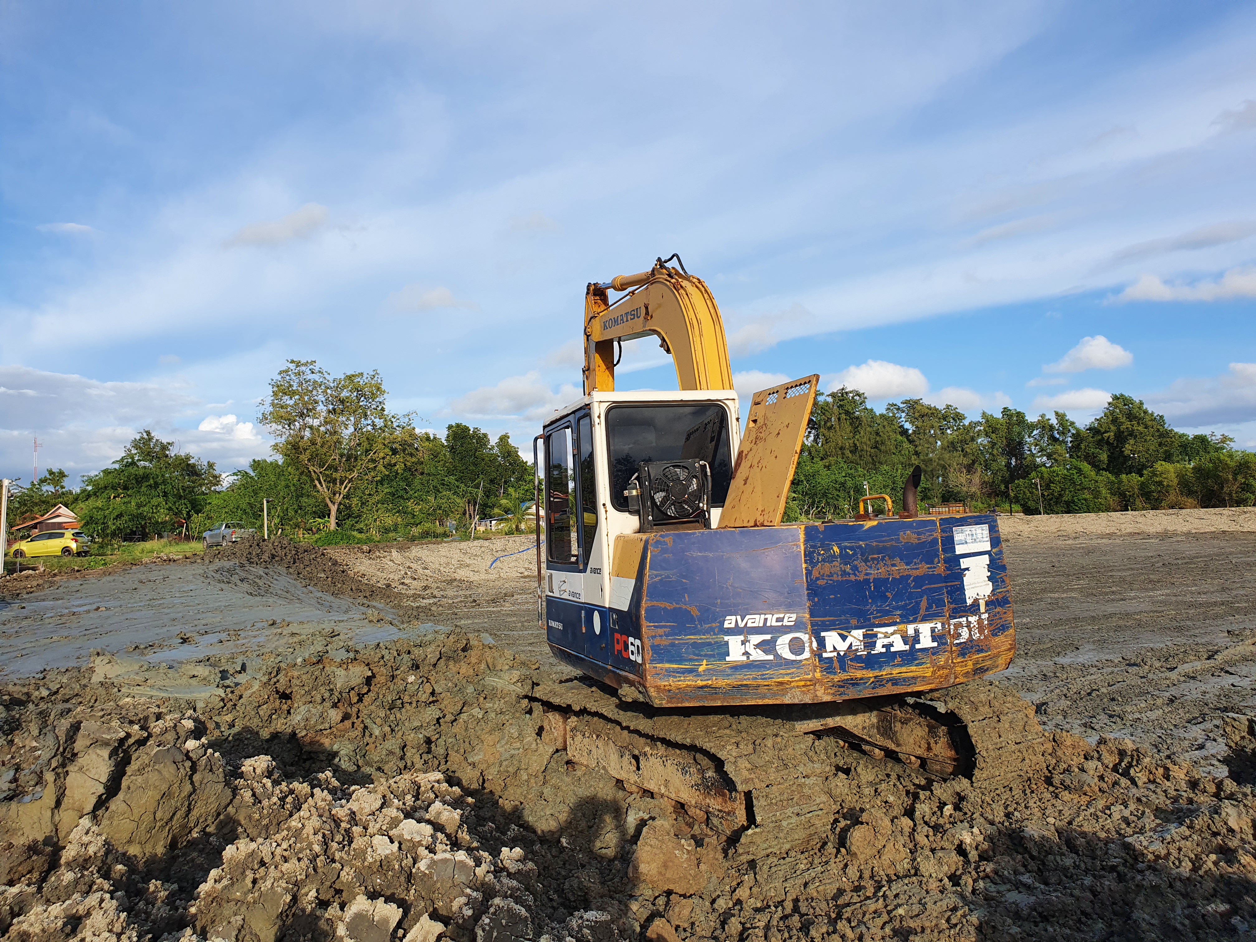 KOMATSU PC60-6 เก่านอก อาร์มพิเศษ