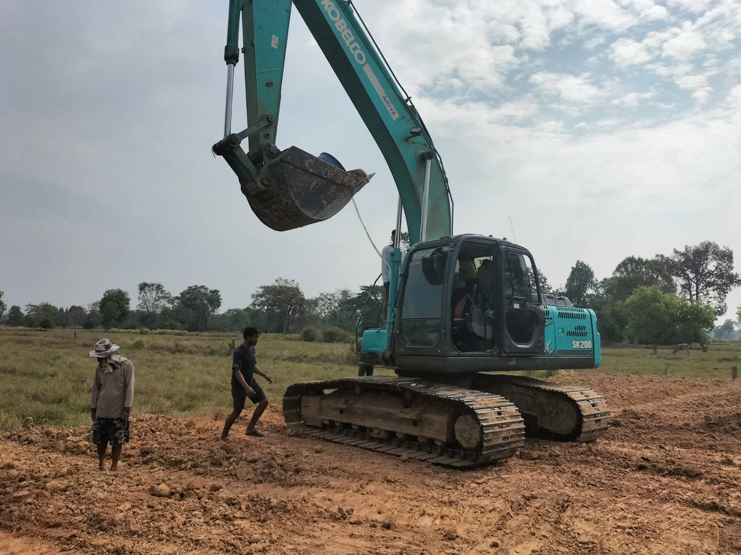 KOBELCO SK200-8 SUPPER XM พร้อมใช้งาน
