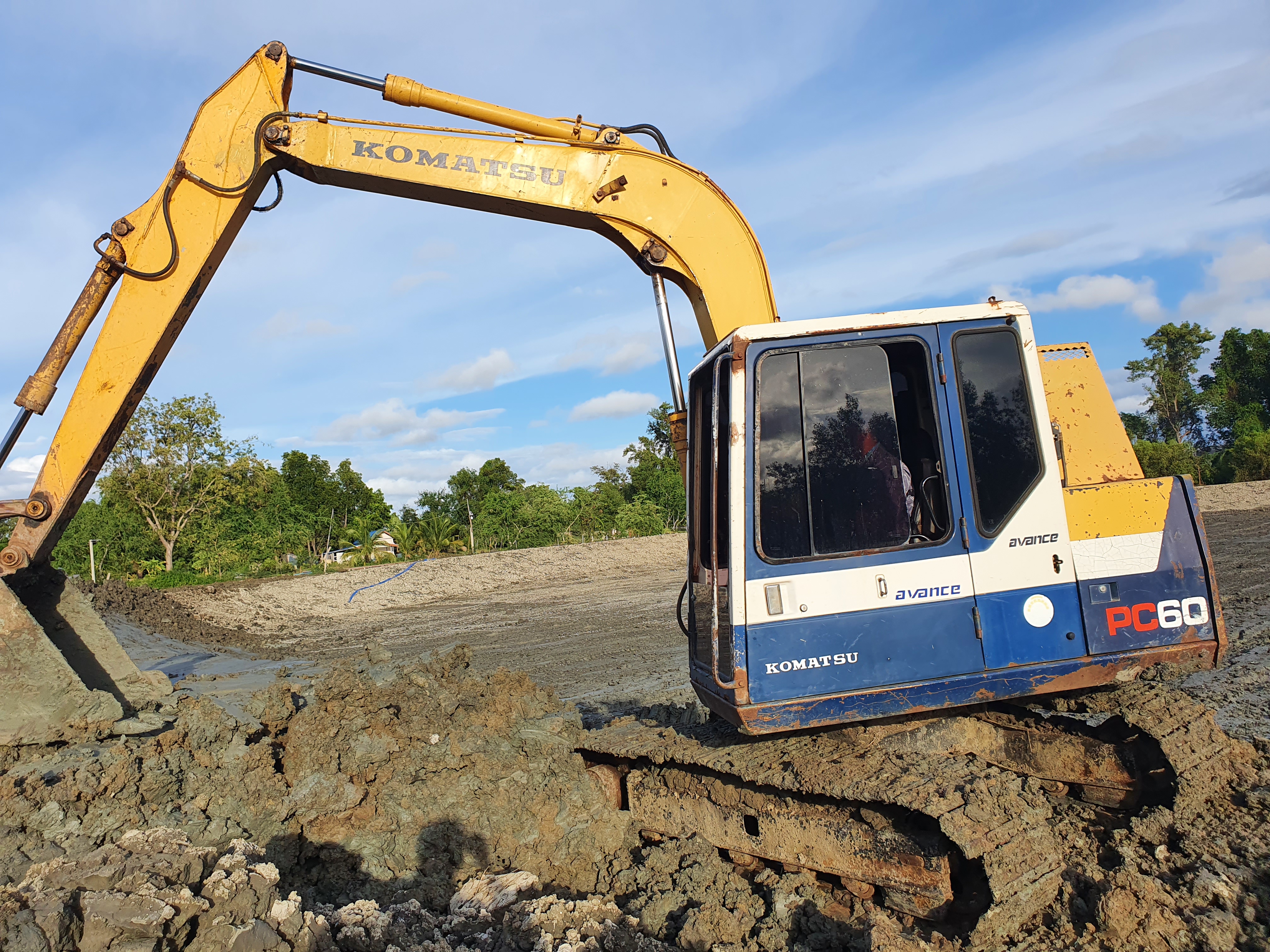 KOMATSU PC60-6 เก่านอก อาร์มพิเศษ
