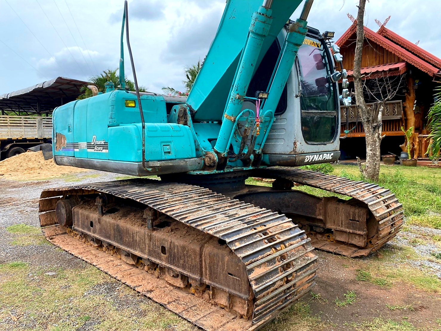Kobelco sk200-6 yn10 พร้อมใช้งาน