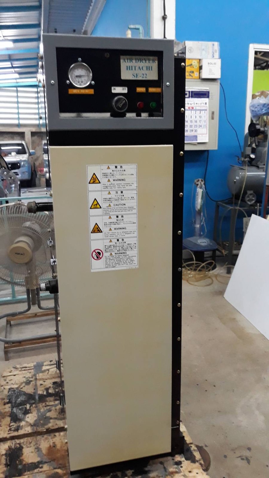AIR DRYER HITACHI SF-22( เครื่องทำลมแห้ง) ใช้คู่กับ เครื่องปั๊มลม ROTARY SCREW 20-30แรง เครื่องพร้อมใช้งาน รับประกัน 1ปี
