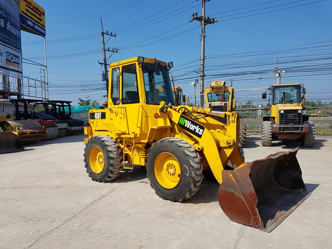 ขายรถตักล้อยาง ยี่ห้อ CATERPILLAR 910E บุ้งกี๋ 1.3 คิว นำเข้าจากอเมริกาแท้ ไม่เคยใช้งานในไทย