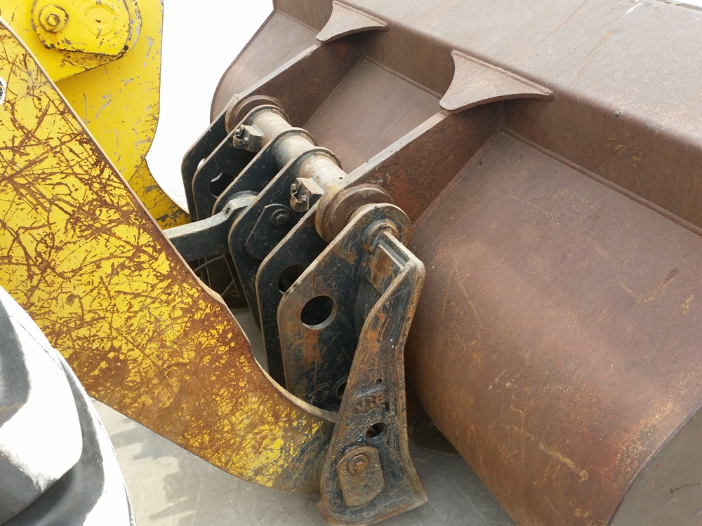 ขายรถตักล้อยาง ยี่ห้อ KOMATSU WA320-3MC นำเข้าจาก USA แท้ 100เปอร์เซ็นต์ สภาพสวย ไม่เคยใช้งานในไทย ขายรถตักล้อยาง ยี่ห้อ KOMATSU WA320-3MC นำเข้าจาก USA แท้ 100เปอร์เซ็นต์ สภาพสวย ไม่เคยใช้งานในไทย