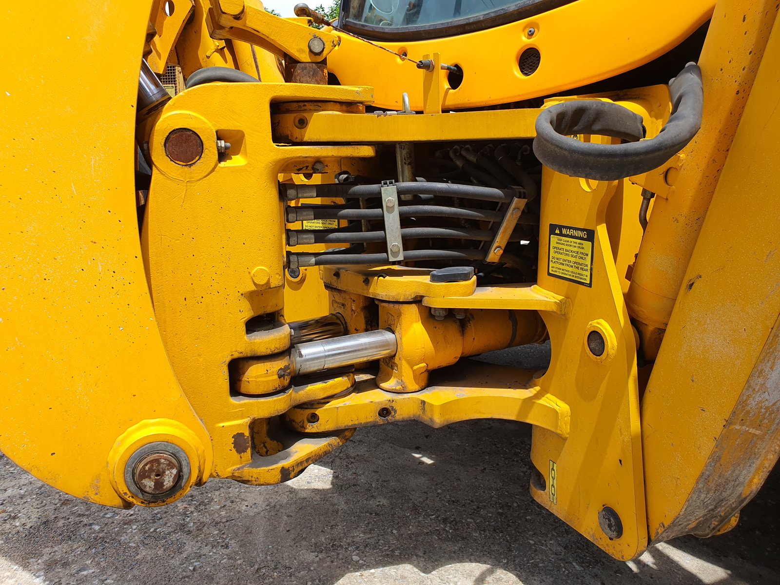 ขาย รถตักหน้าขุดหลัง JCB 215S สภาพสวย นำเข้าจากประเทศสหรัฐอเมริกา 2 เพลา ไม่เคยใช้งานในไทย ขาย รถตักหน้าขุดหลัง JCB 215S สภาพสวย นำเข้าจากประเทศสหรัฐอเมริกา 2 เพลา ไม่เคยใช้งานในไทย