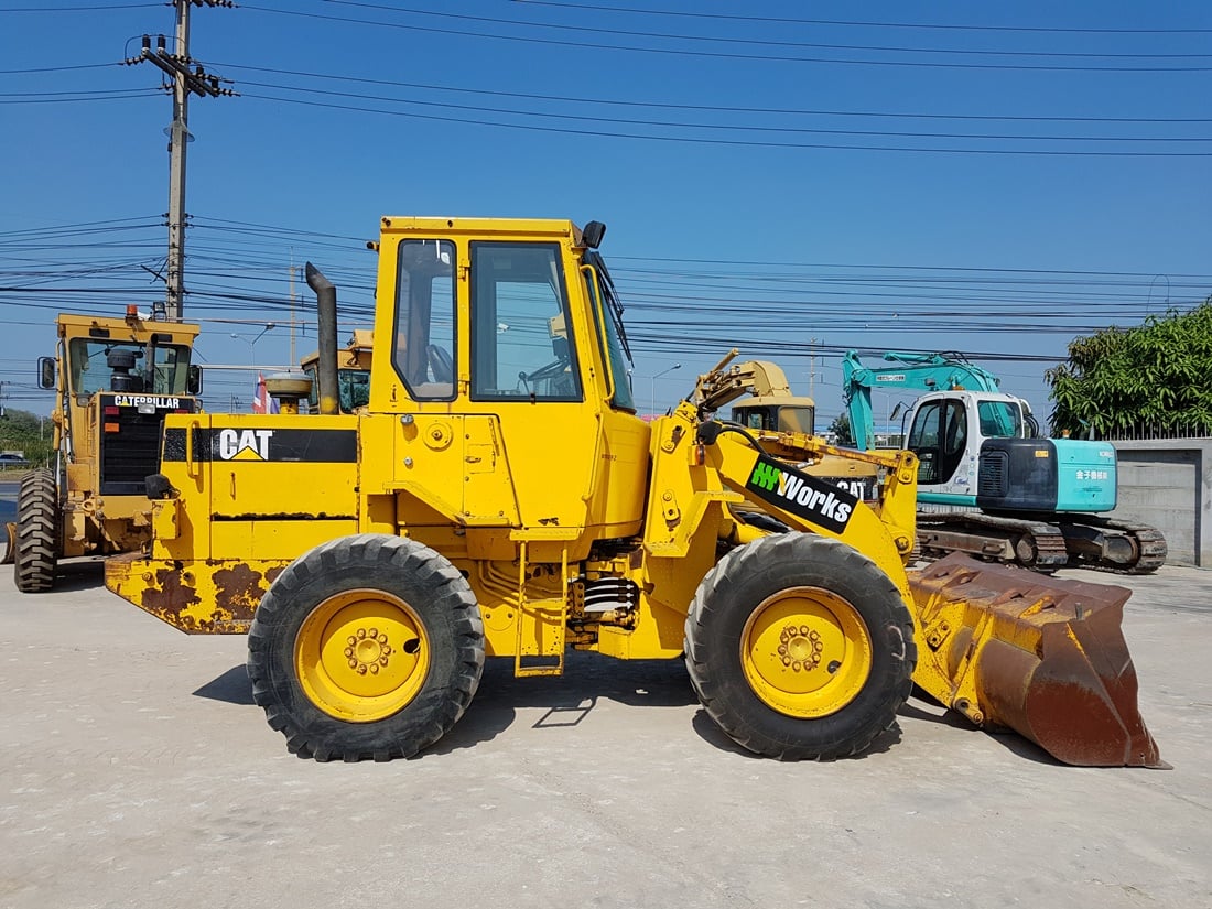 ขายรถตักล้อยาง ยี่ห้อ CATERPILLAR 910E บุ้งกี๋ 1.3 คิว นำเข้าจากอเมริกาแท้ ไม่เคยใช้งานในไท