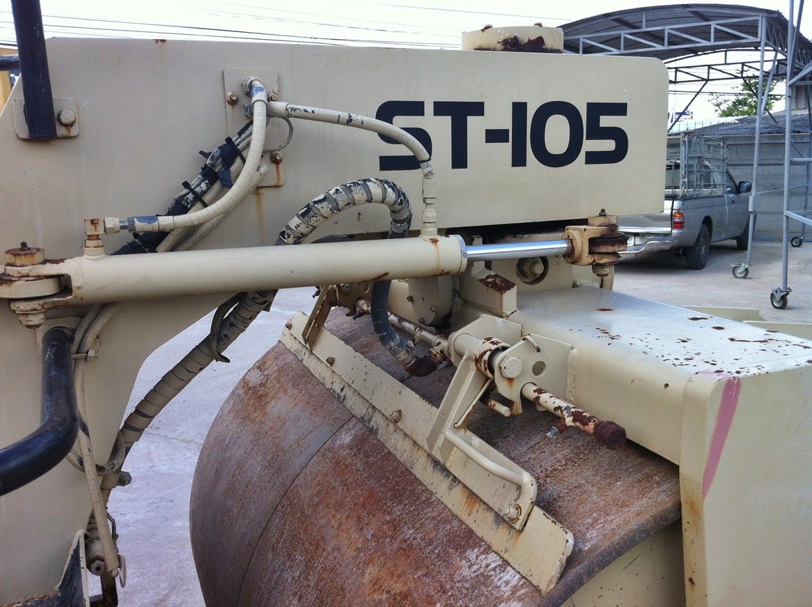 ขายรถบด 3 ล้อเหล็ก Ingersoll Rand ST-105 นำเข้าจาก USA แท้ 100เปอร์เซ็นต์ สภาพสวย ไม่เคยใช้งานในไทย ขายรถบด 3 ล้อเหล็ก Ingersoll Rand ST-105 นำเข้าจาก USA แท้ 100เปอร์เซ็นต์ สภาพสวย ไม่เคยใช้งานในไทย