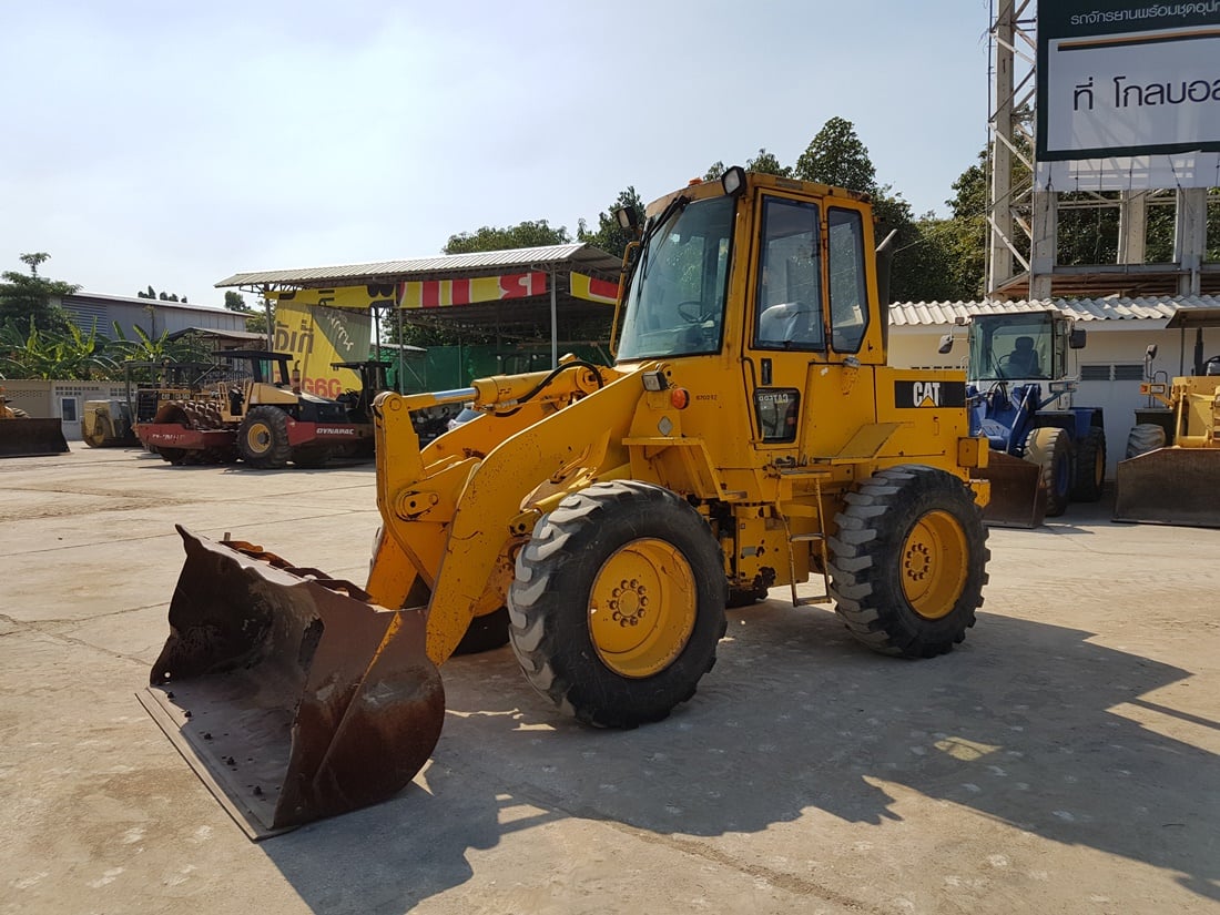 ขายรถตักล้อยาง ยี่ห้อ CATERPILLAR 910E บุ้งกี๋ 1.3 คิว นำเข้าจากอเมริกาแท้ ไม่เคยใช้งานในไทย
