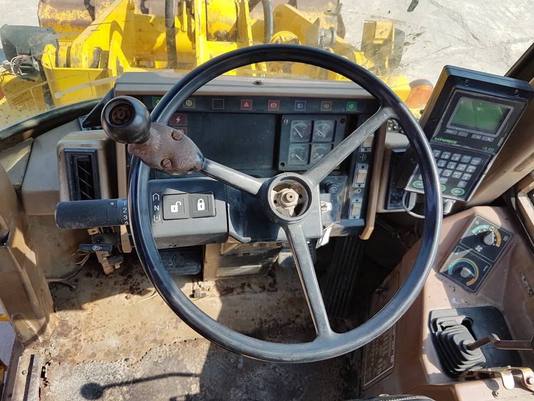 ขายรถตักล้อยาง ยี่ห้อ CATERPILLAR 910E บุ้งกี๋ 1.3 คิว นำเข้าจากอเมริกาแท้ ไม่เคยใช้งานในไท