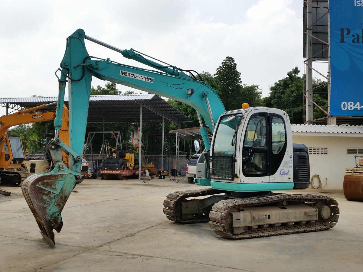 ขายรถขุด KOBELCO SK115SR ปี 2004 นำเข้าจากญี่ปุ่นแท้ 100เปอร์เซ็นต์ ไม่เคยใช้งานในไทย