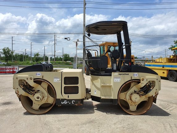 ขายรถบดอัดสั่นสะเทือน 7 ตัน Ingersoll Rand DD-70 รถเก่านอกสวย นำเข้าจากประเทศอเมริกาแท้ ไม่เคยใช้งาน