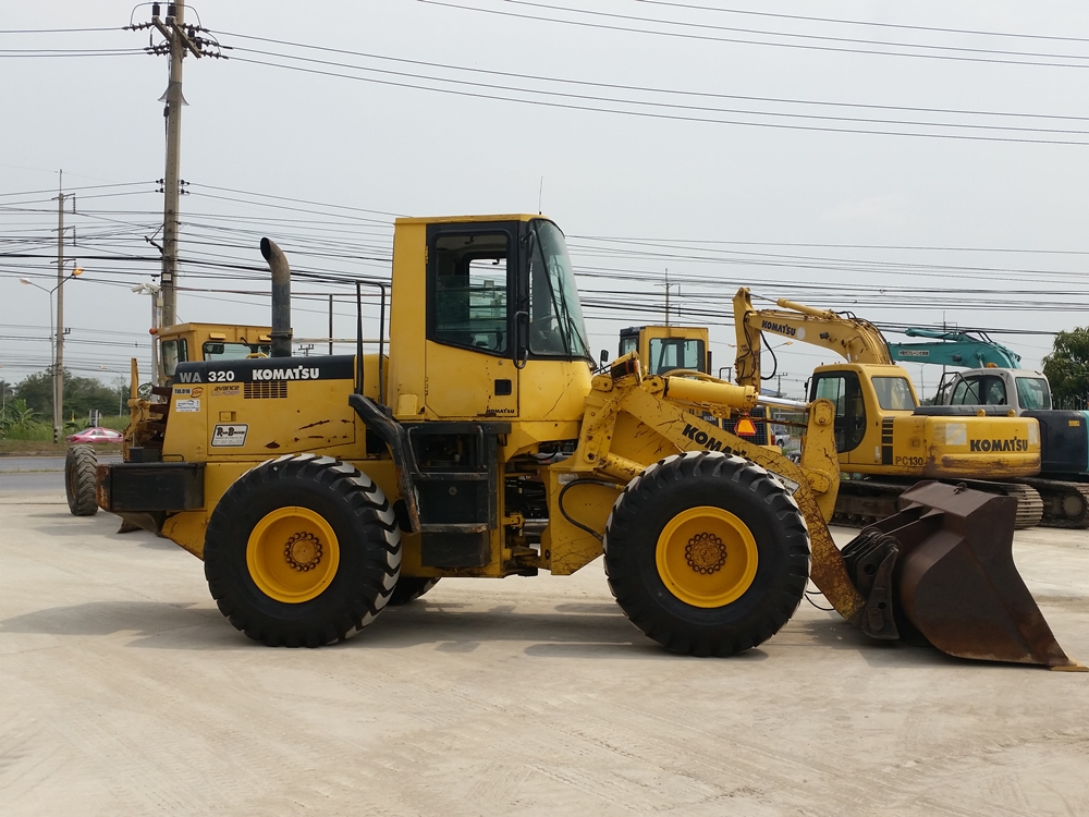 ขายรถตักล้อยาง ยี่ห้อ KOMATSU WA320-3MC นำเข้าจาก USA แท้ 100เปอร์เซ็นต์ สภาพสวย ไม่เคยใช้งานในไทย ขายรถตักล้อยาง ยี่ห้อ KOMATSU WA320-3MC นำเข้าจาก USA แท้ 100เปอร์เซ็นต์ สภาพสวย ไม่เคยใช้งานในไทย