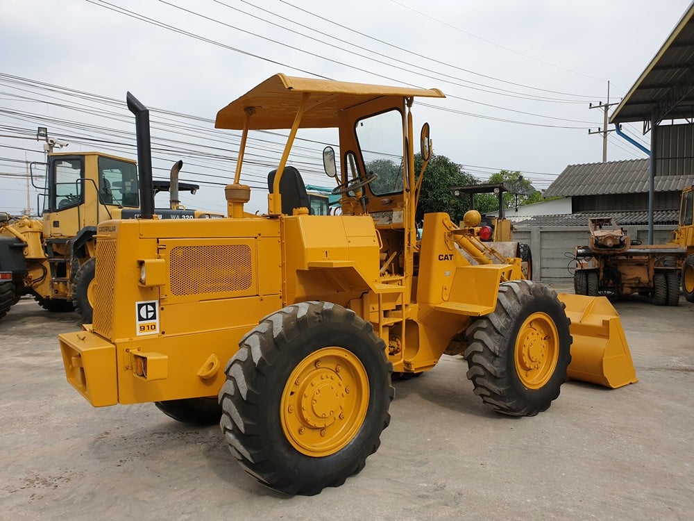 ราคาพิเศษ ขายรถตักล้อยาง ยี่ห้อ CATERPILLAR 910 บุ้งกี๋ 1.2 คิว เครื่อง CAT3204 4สูบ