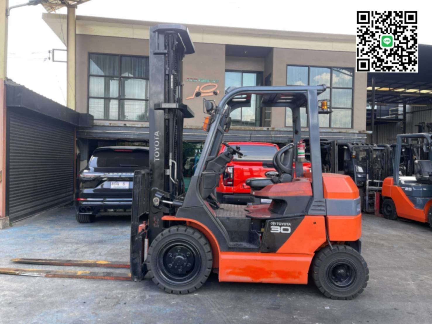 (รถไฟฟ้านั่งขับ counter balance battery) Toyota 8FB 30 (รถไฟฟ้านั่งขับ counter balance battery) Toyota 8FB 30