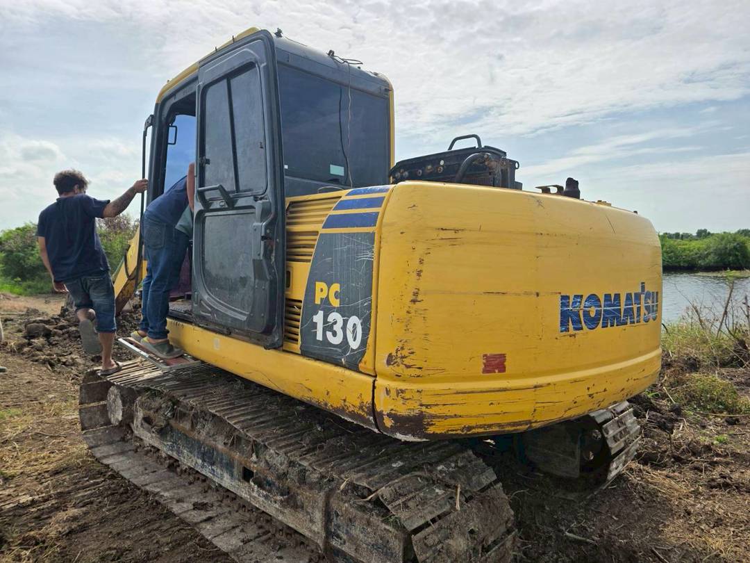 KOMATSU PC130-8 เอกสารสัญญาซื้อขาย KOMATSU PC130-8 เอกสารสัญญาซื้อขาย