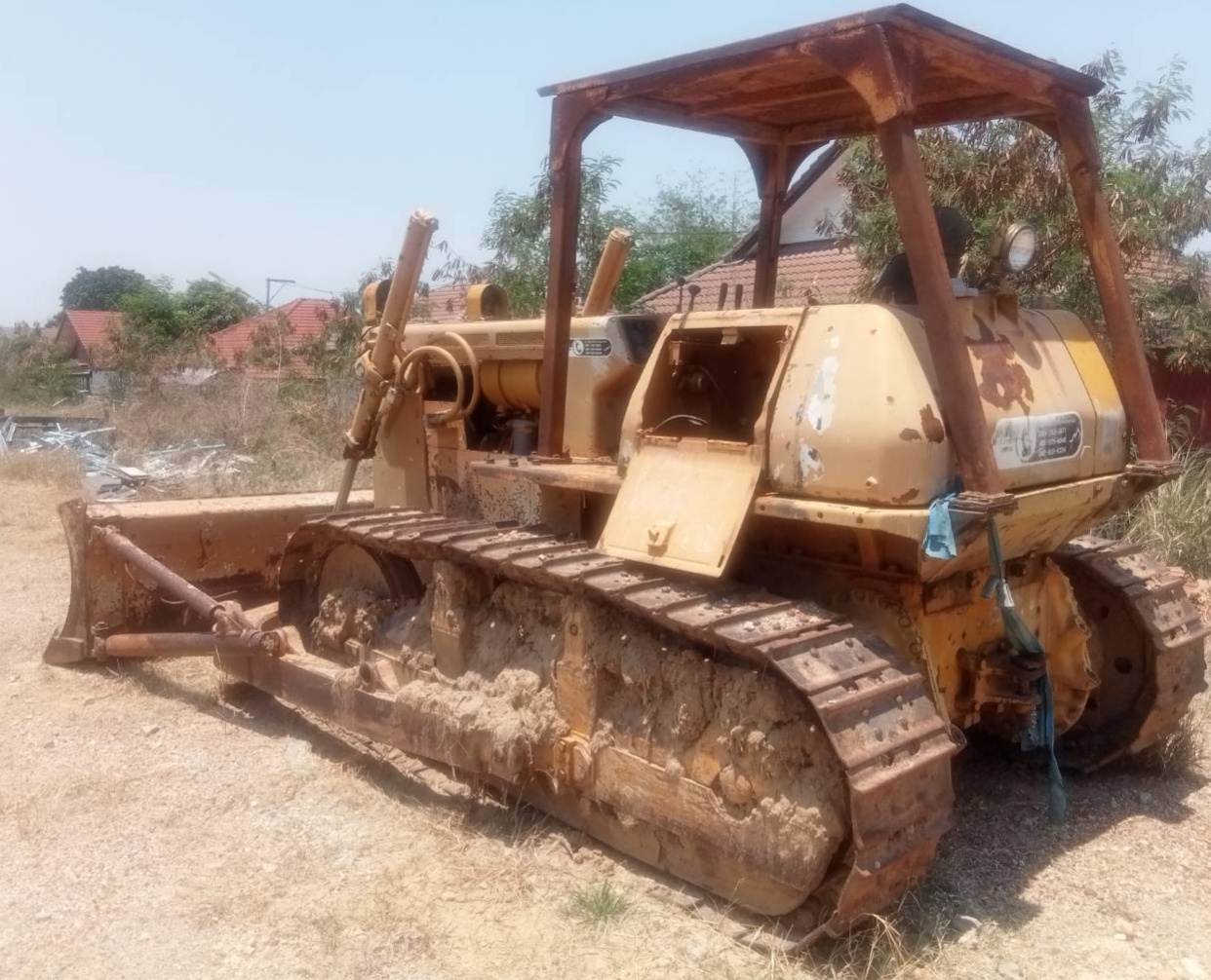 09/04/66.KOMATSU D50A-15 ห้องเลี้ยวน้ำมัน