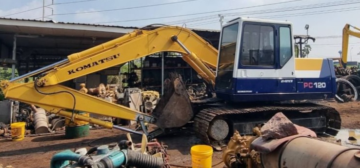 26/12/65.ขายKOMATSU PC120-5 26/12/65.ขายKOMATSU PC120-5