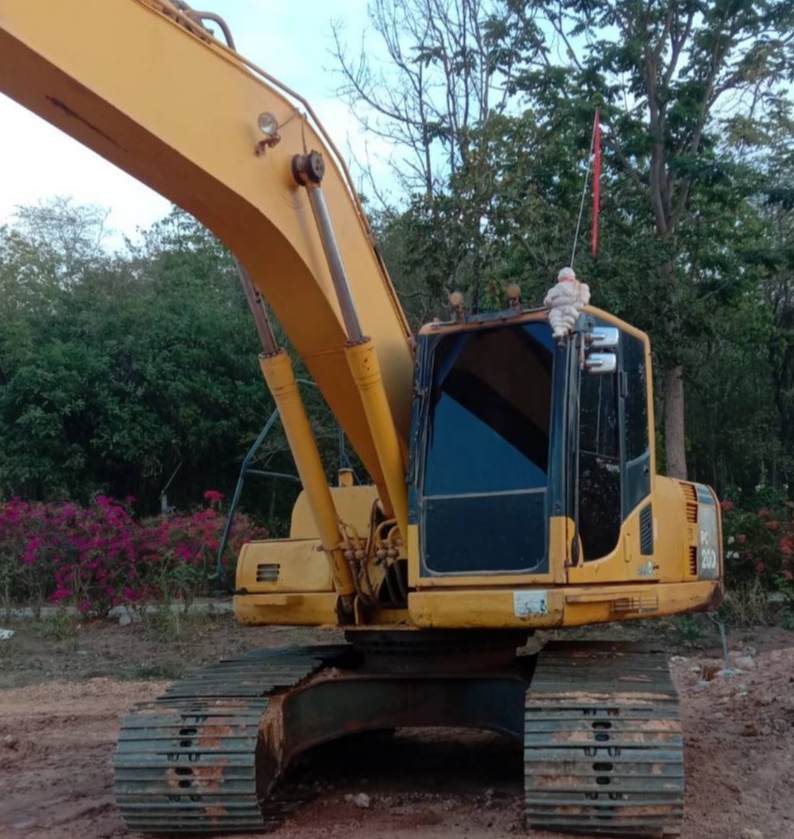 24/05/66. KOMATSU PC200-8 สภาพสวย 24/05/66. KOMATSU PC200-8 สภาพสวย